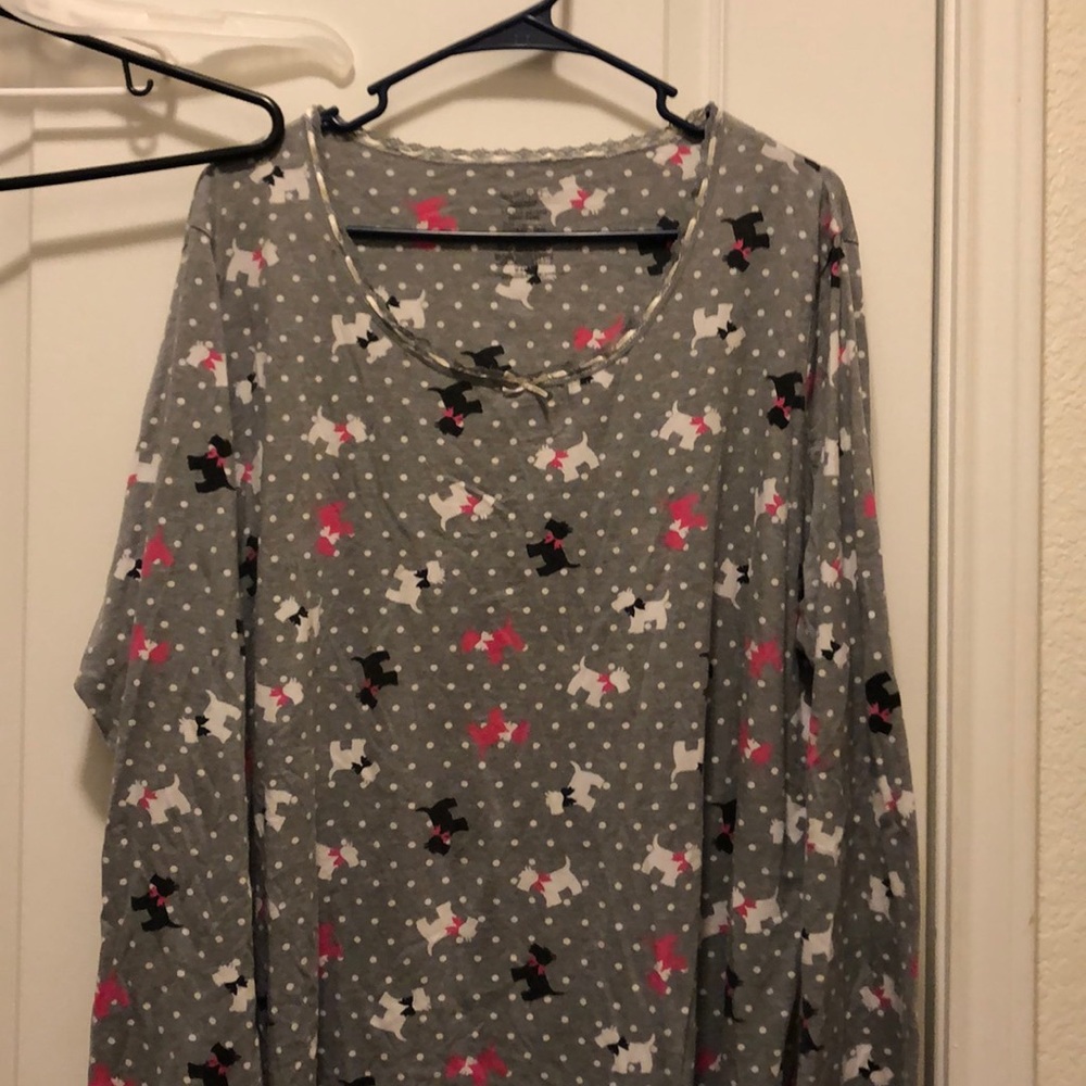 Long sleeve 2X gown